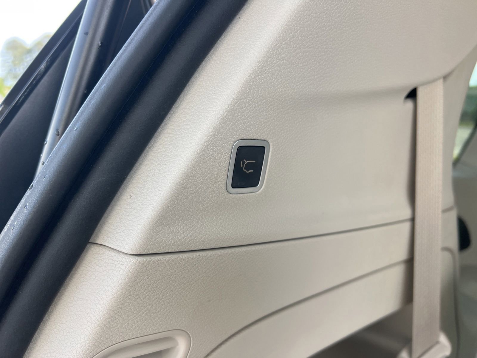 Used 2017 Chrysler Pacifica Touring-L w/ Tire & Wheel Group image 42