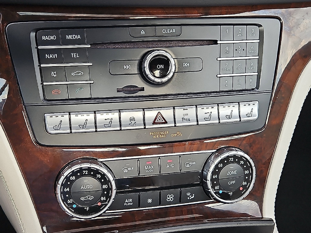 Used 2020 Mercedes-Benz SL 550 image 23