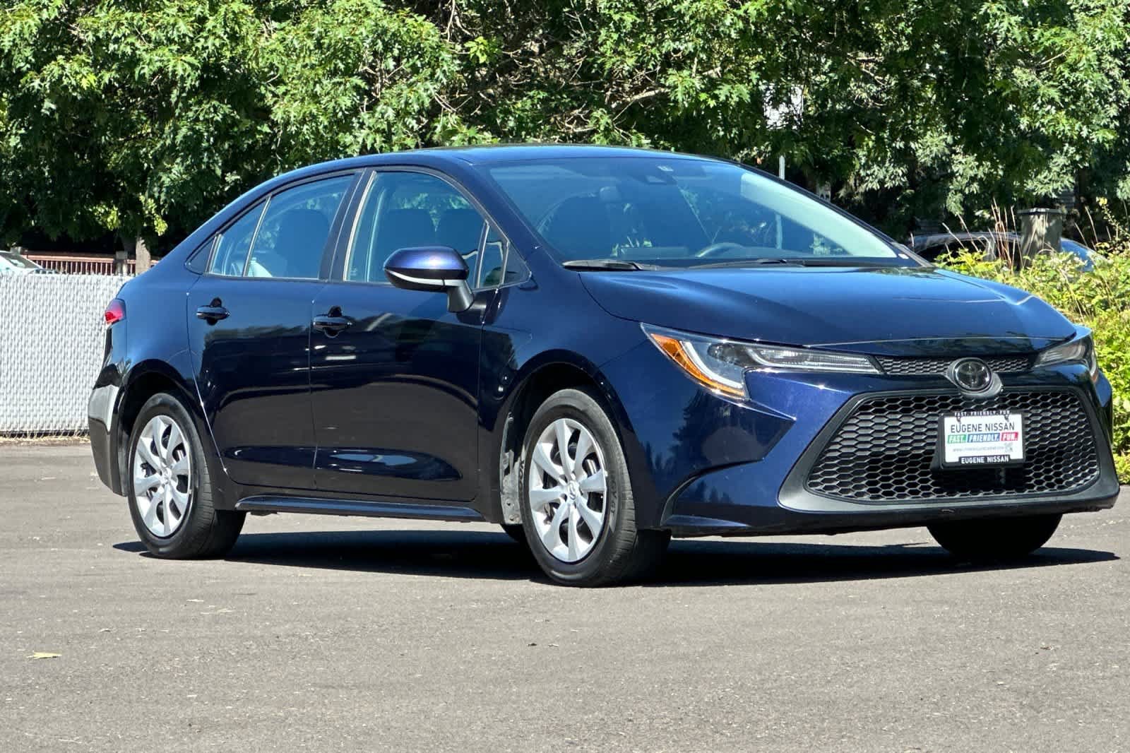 Used 2022 Toyota Corolla LE FWD image 9