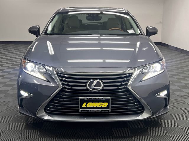 Used 2016 Lexus ES 300h w/ Navigation System Package FWD image 3