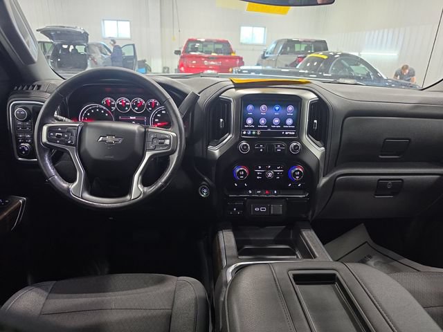Used 2021 Chevrolet Silverado 1500 LT Trail Boss w/ Bed Protection Package AWD/4WD image 9