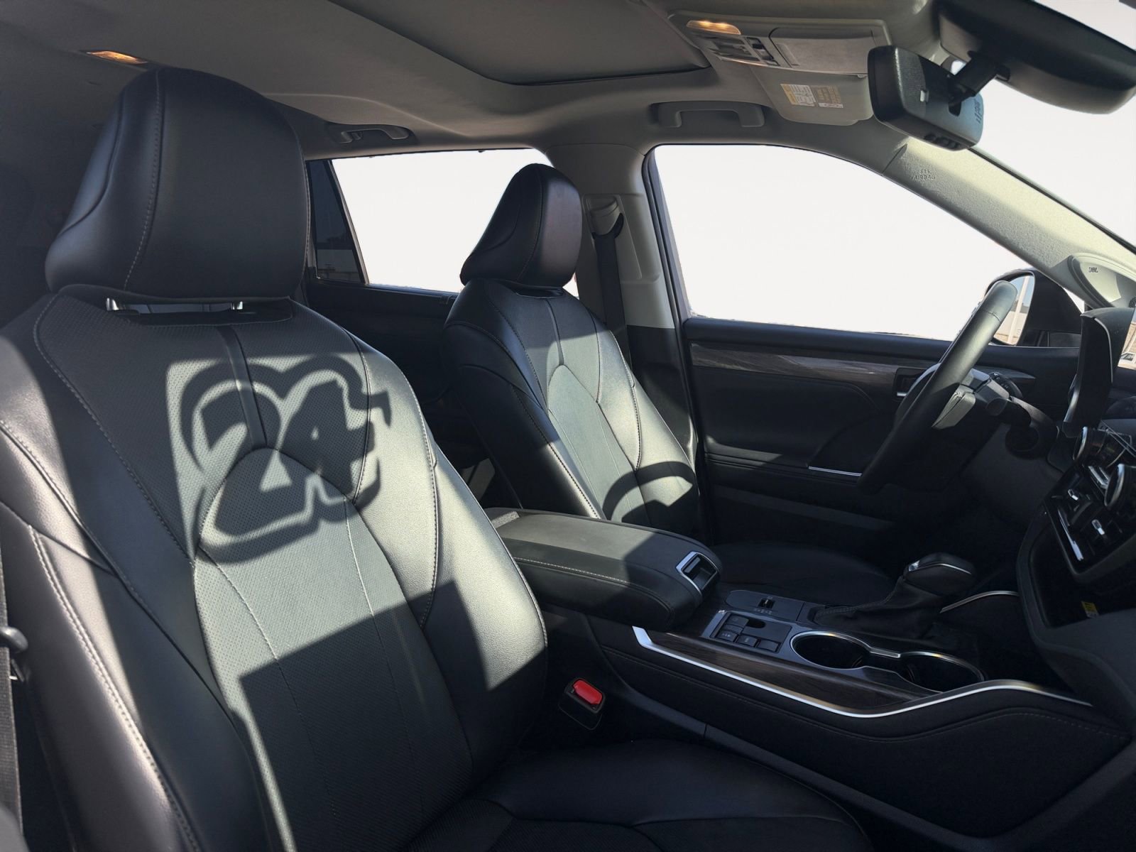 Used 2024 Toyota Highlander Limited image 15