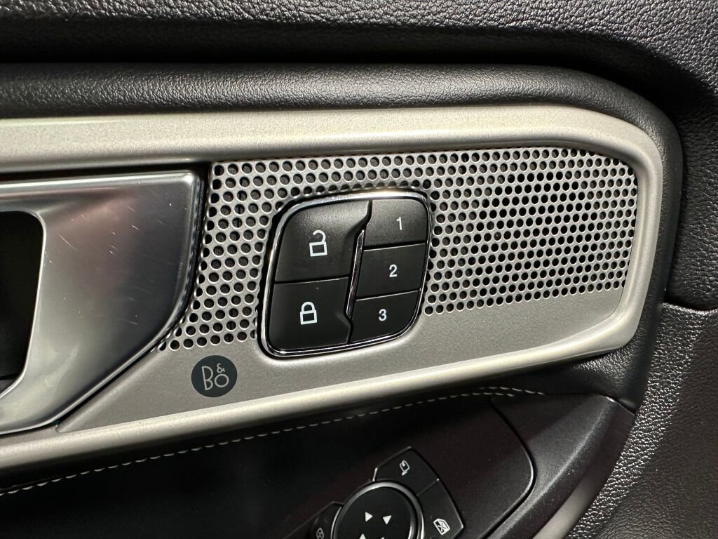 Used 2020 Ford Explorer ST AWD/4WD image 19