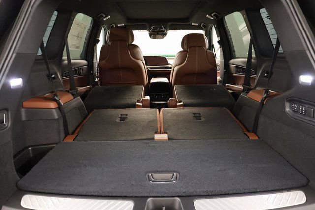 New 2026 Cadillac Vistiq Platinum image 25
