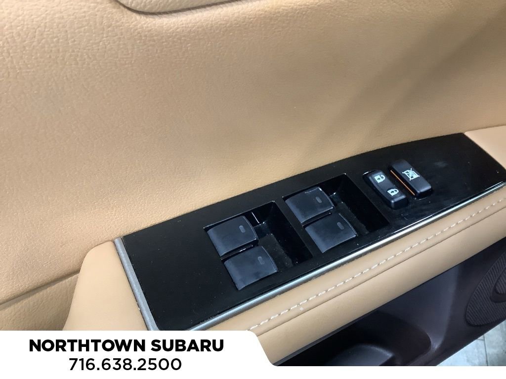Used 2018 Lexus ES 350 w/ Luxury Package w/Wood Trim image 13