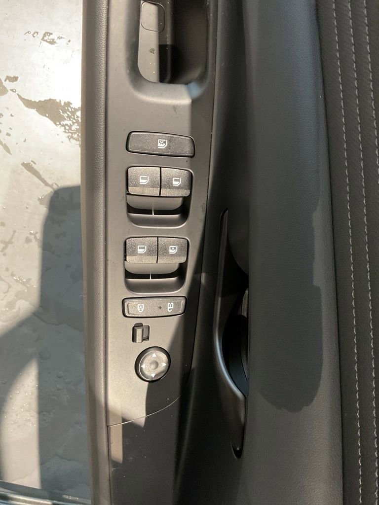 New 2026 Hyundai Elantra Sport image 8