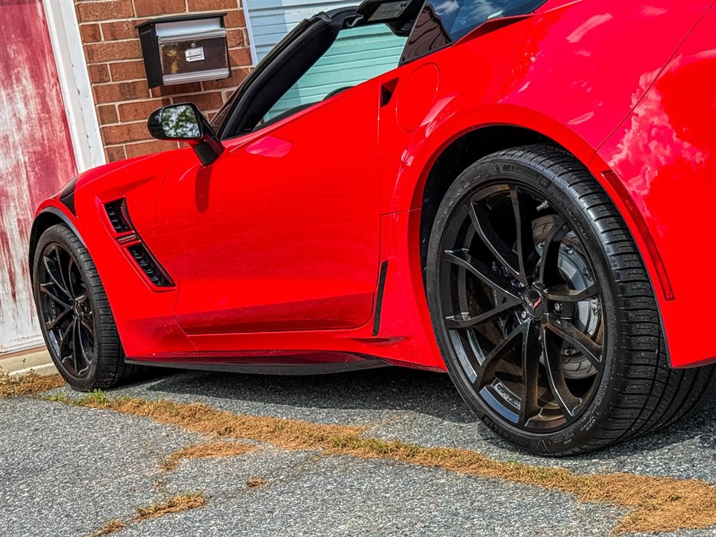 Used 2019 Chevrolet Corvette Grand Sport RWD image 26