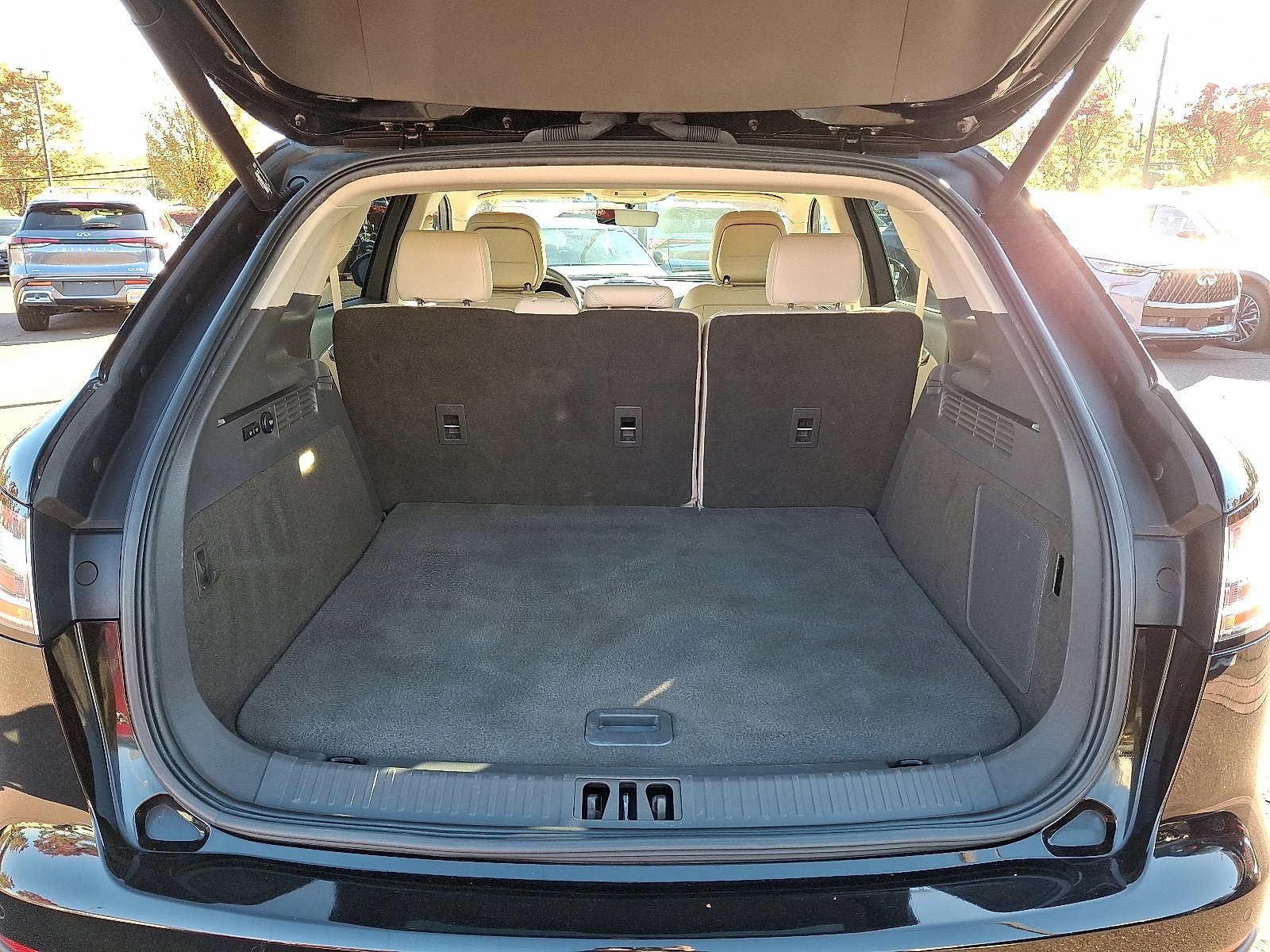 Used 2020 Lincoln Nautilus Reserve image 30