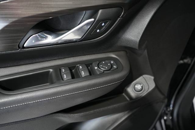 Used 2022 GMC Terrain SLE w/ Driver Convenience Package image 12