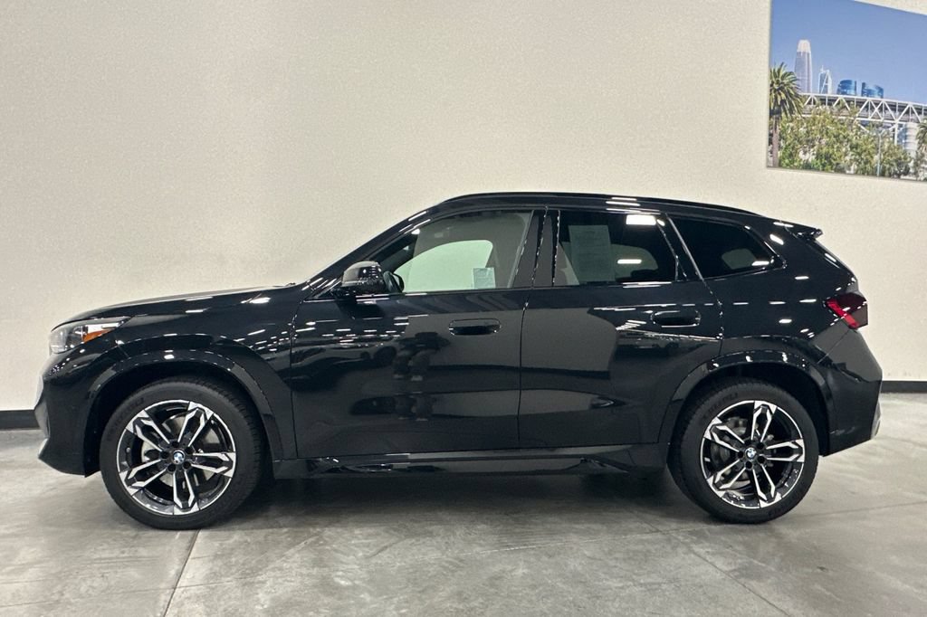 Used 2023 BMW X1 xDrive28i w/ M Sport Package AWD/4WD image 7