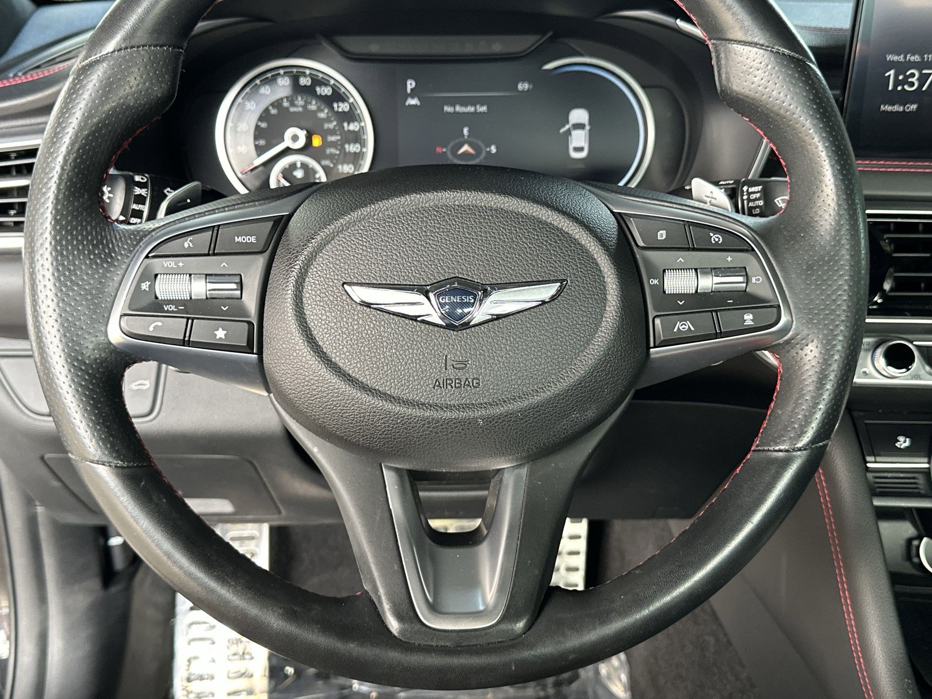 Used 2023 Genesis G70 2.0T w/ Sport Prestige Package image 11