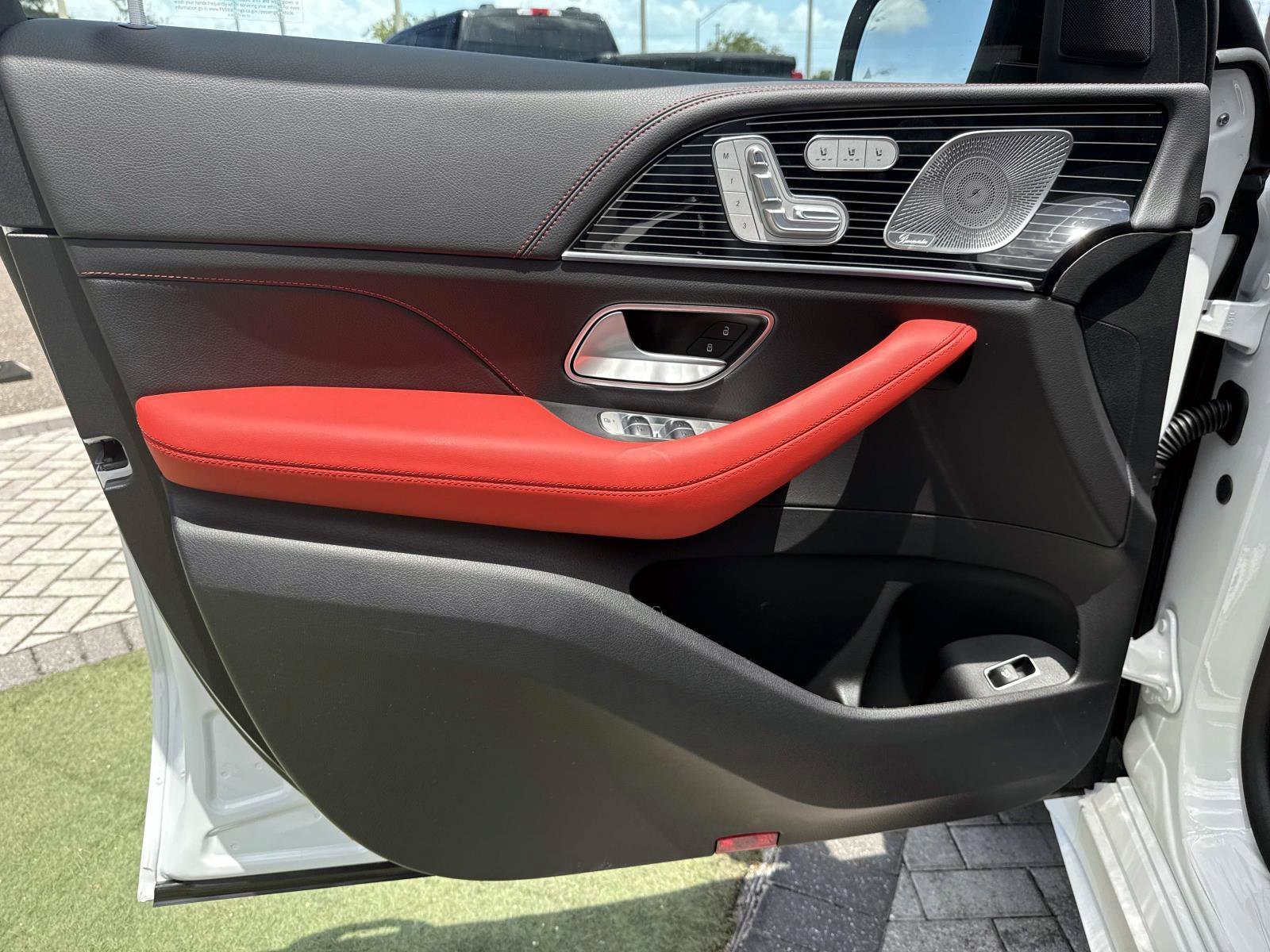 New 2026 Mercedes-Benz GLE 53 AMG 4MATIC Coupe image 15