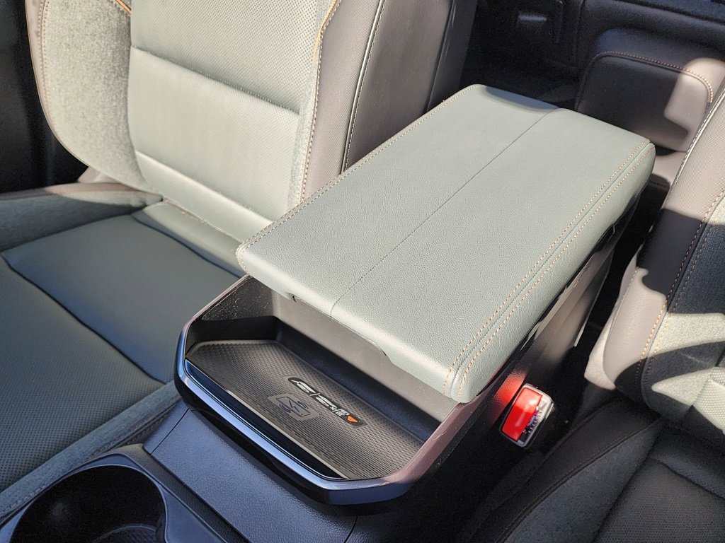 New 2026 GMC Terrain AT4 w/ Convenience Package III image 33