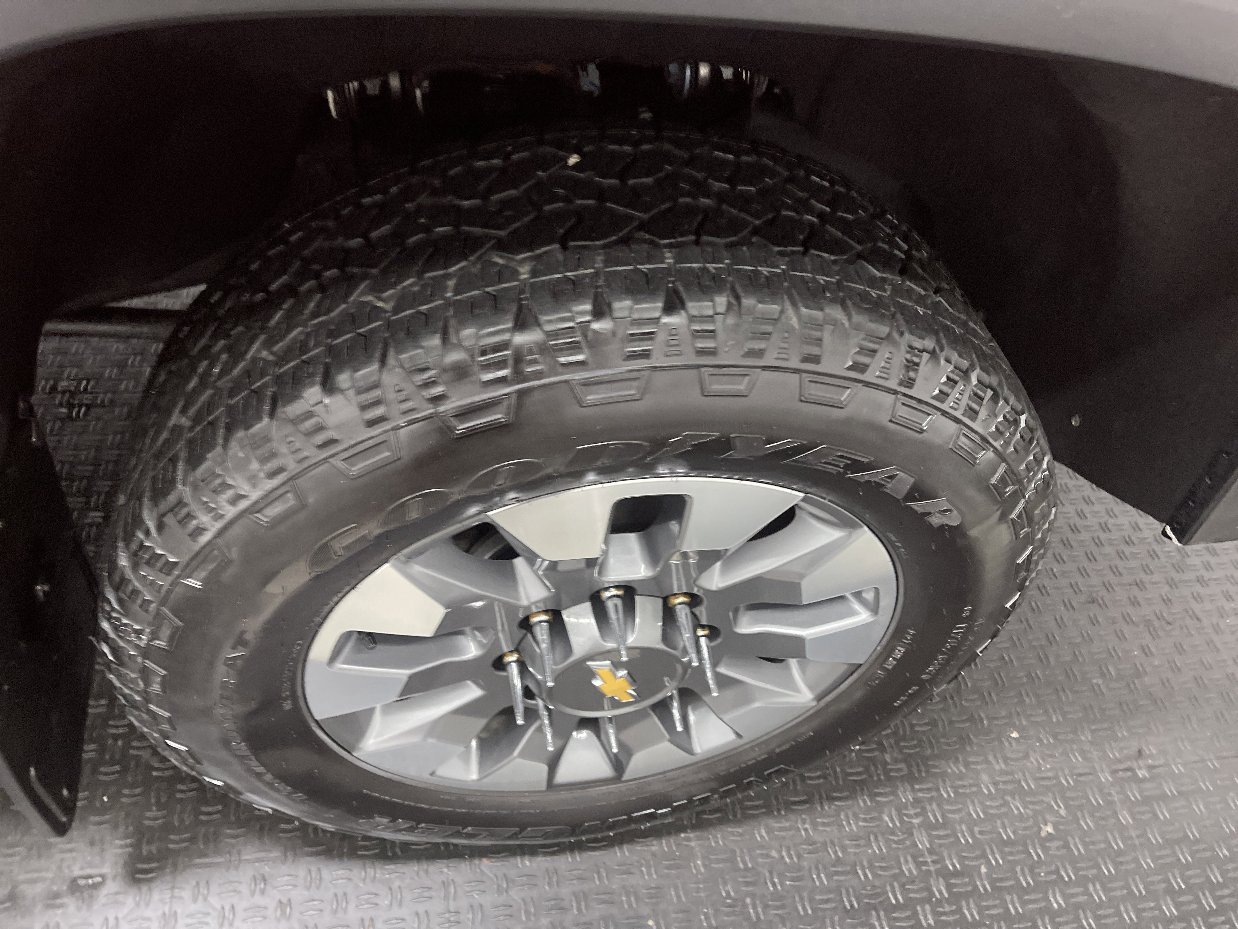 Used 2024 Chevrolet Silverado 2500 Custom w/ Custom Value Package image 27