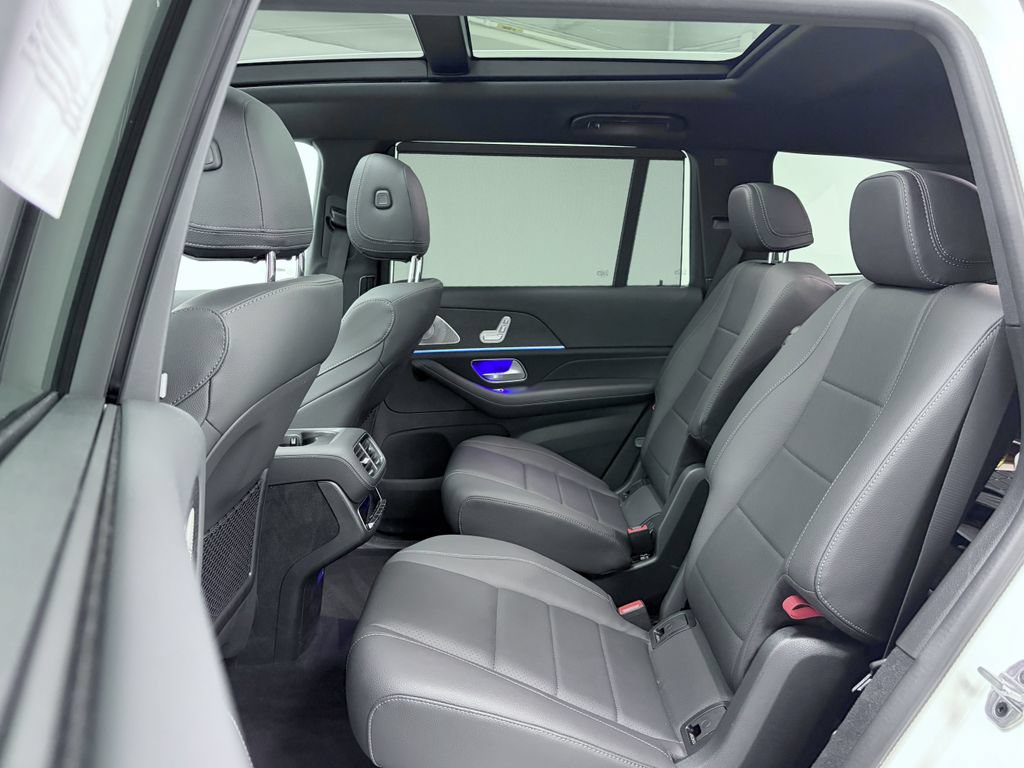 Certified 2025 Mercedes-Benz GLS 450 4MATIC image 17