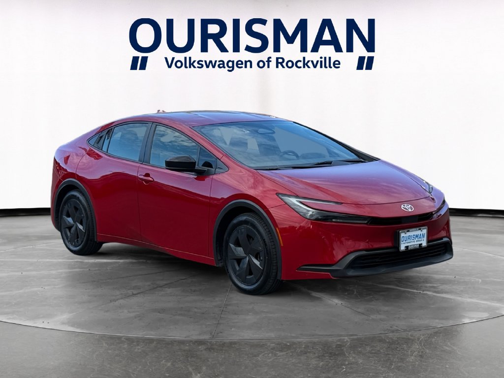 Used 2023 Toyota Prius LE