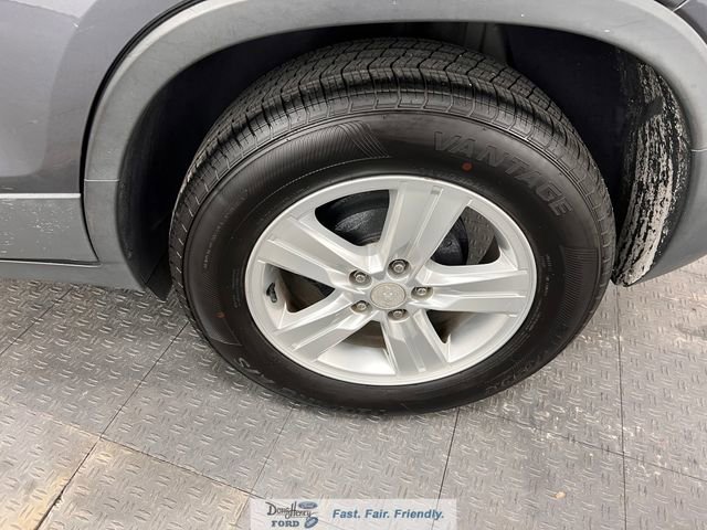 Used 2016 Chevrolet Trax LT w/ LT Convenience Package FWD image 17