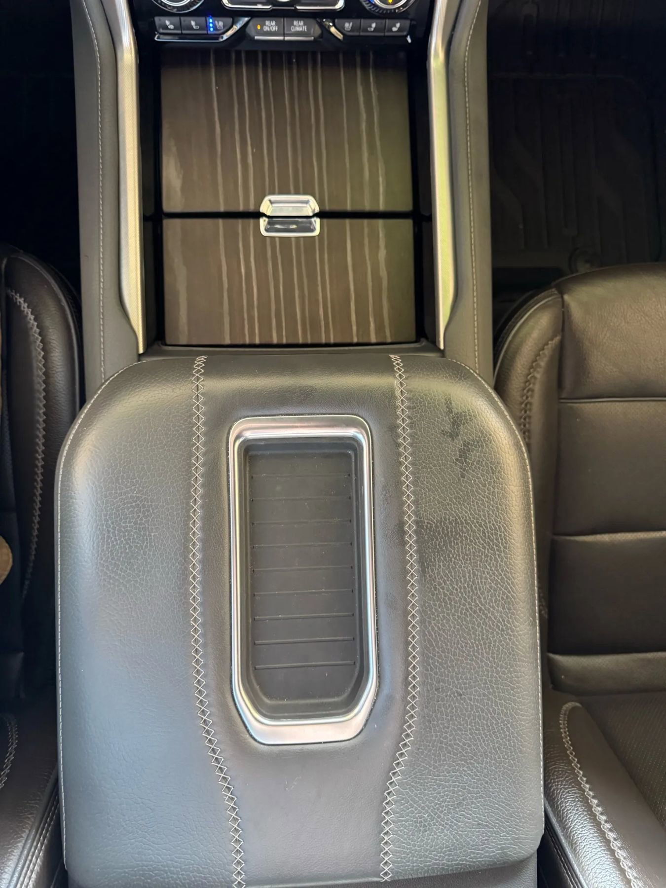 Used 2021 GMC Yukon Denali image 16