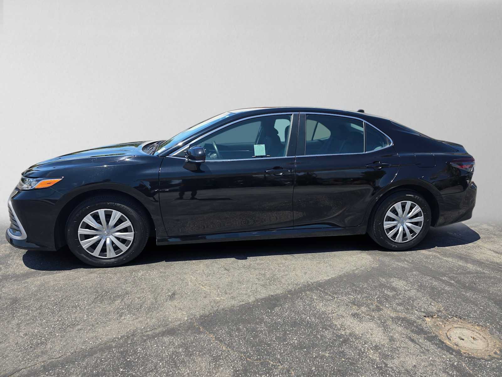 Used 2023 Toyota Camry LE w/ Cold Weather Package FWD image 6