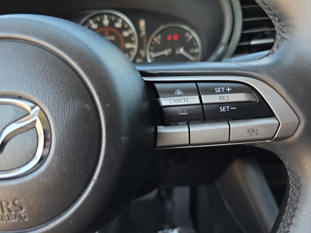 Used 2021 MAZDA MAZDA3 s FWD image 19