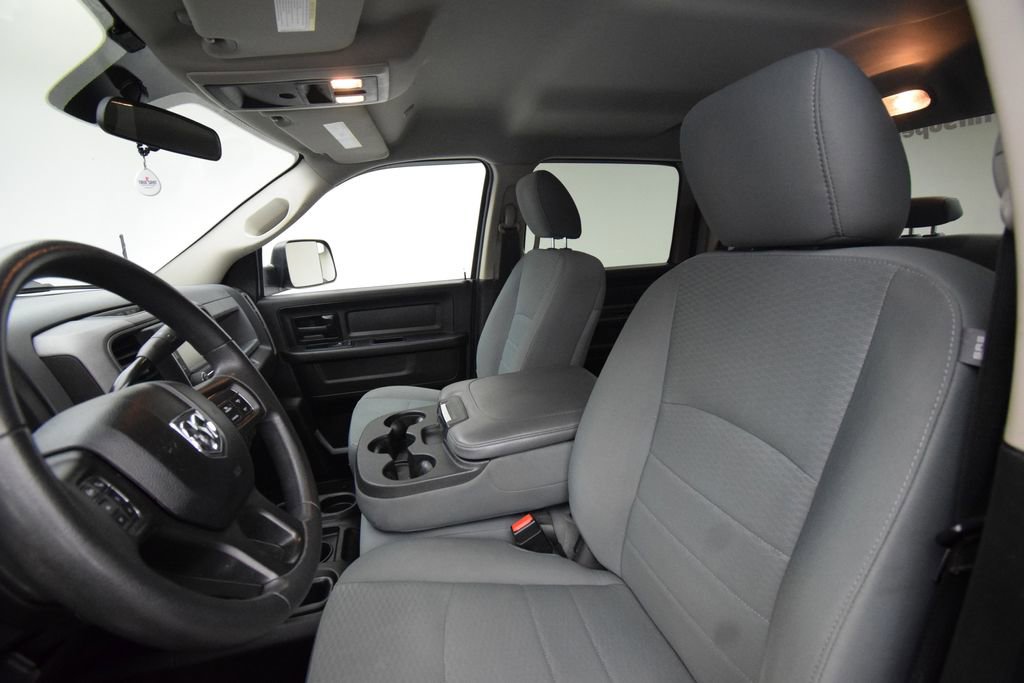 Used 2018 RAM 2500 Tradesman w/ Chrome Appearance Group image 19