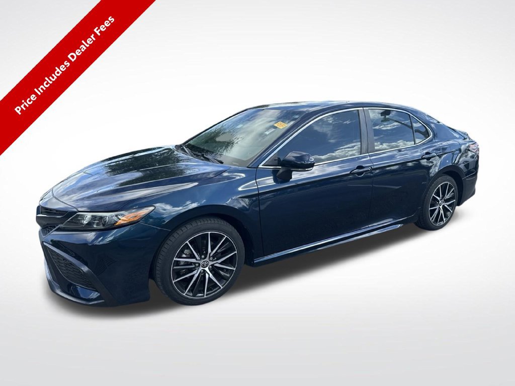 Used 2021 Toyota Camry SE w/ Audio Upgrade Package FWD image 1