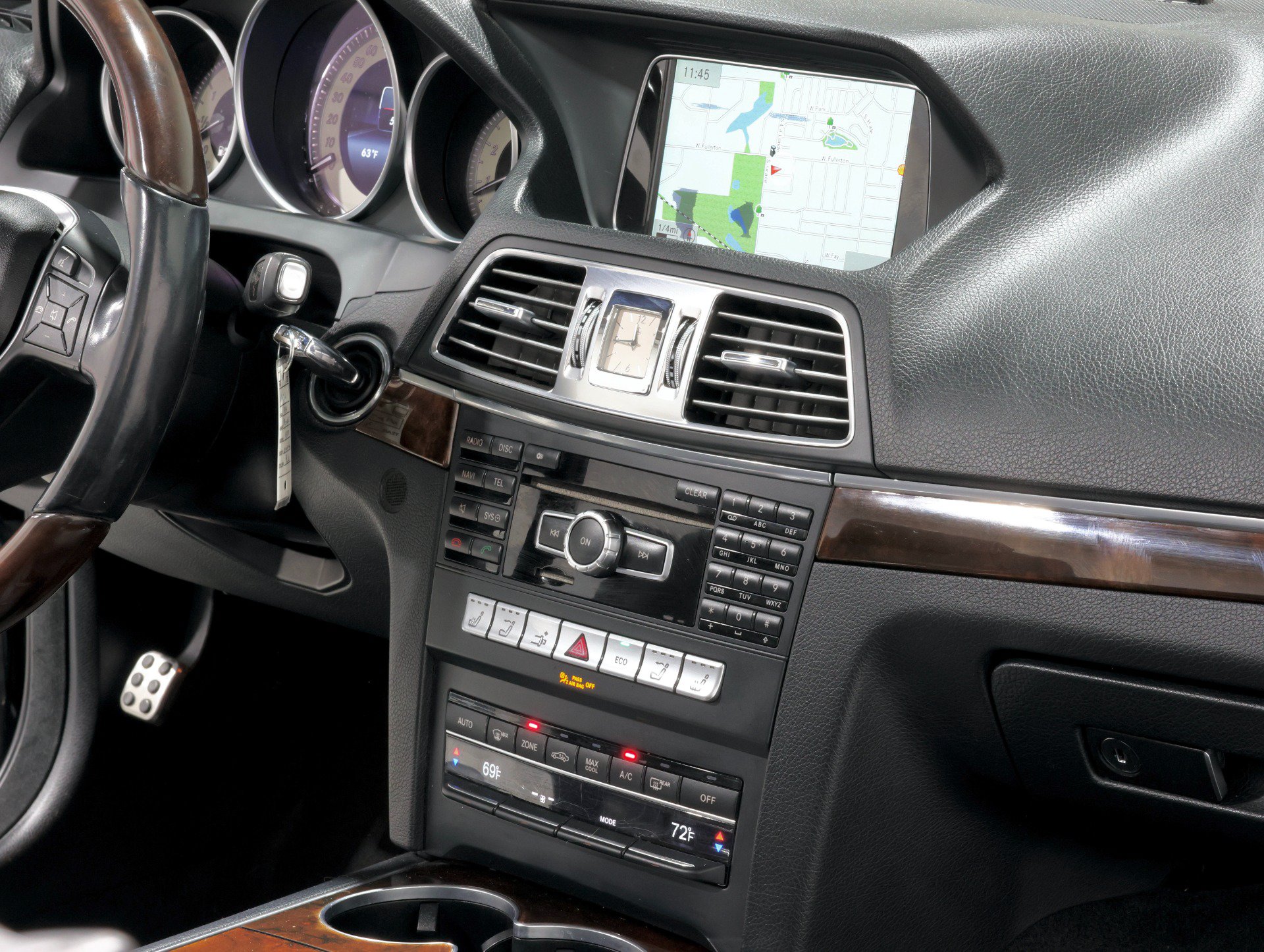 Used 2014 Mercedes-Benz E 550 Cabriolet image 38