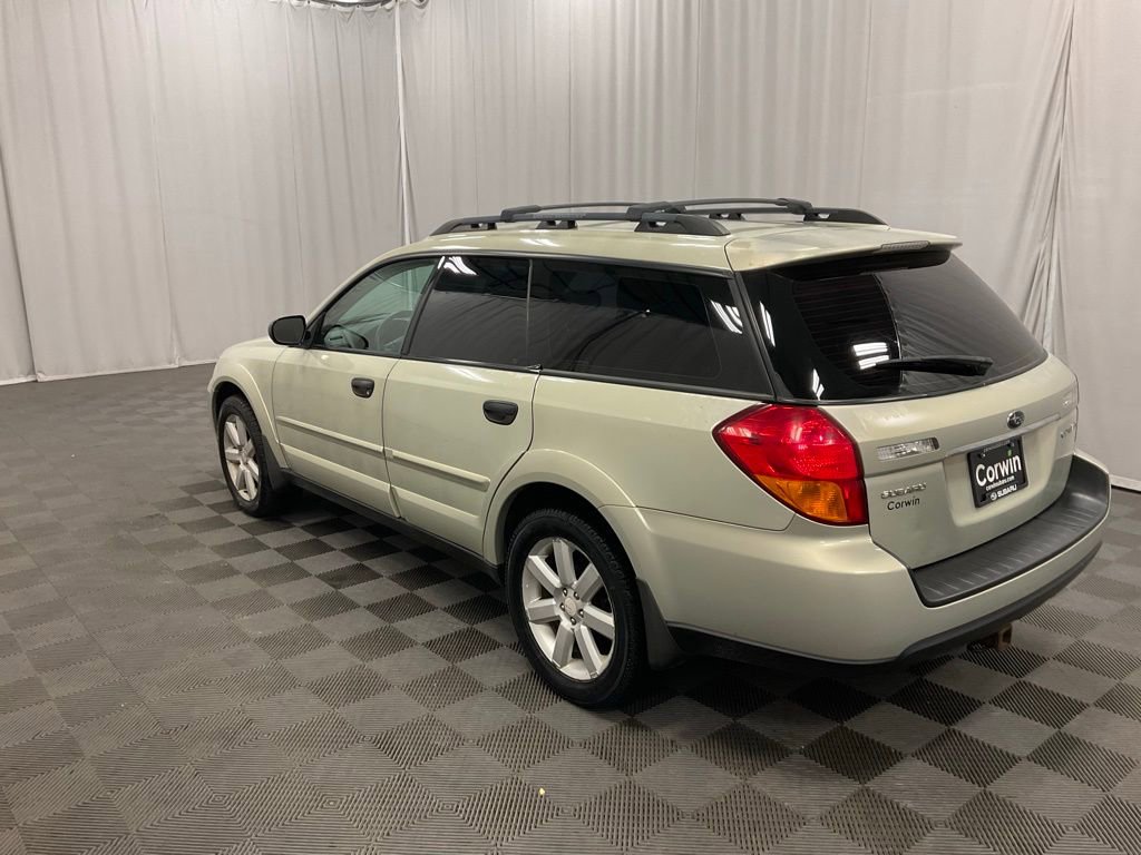 Used 2007 Subaru Outback 2.5i image 6