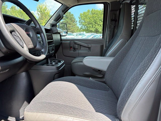 Used 2025 GMC Savana 2500 w/ Driver Convenience Package RWD image 28