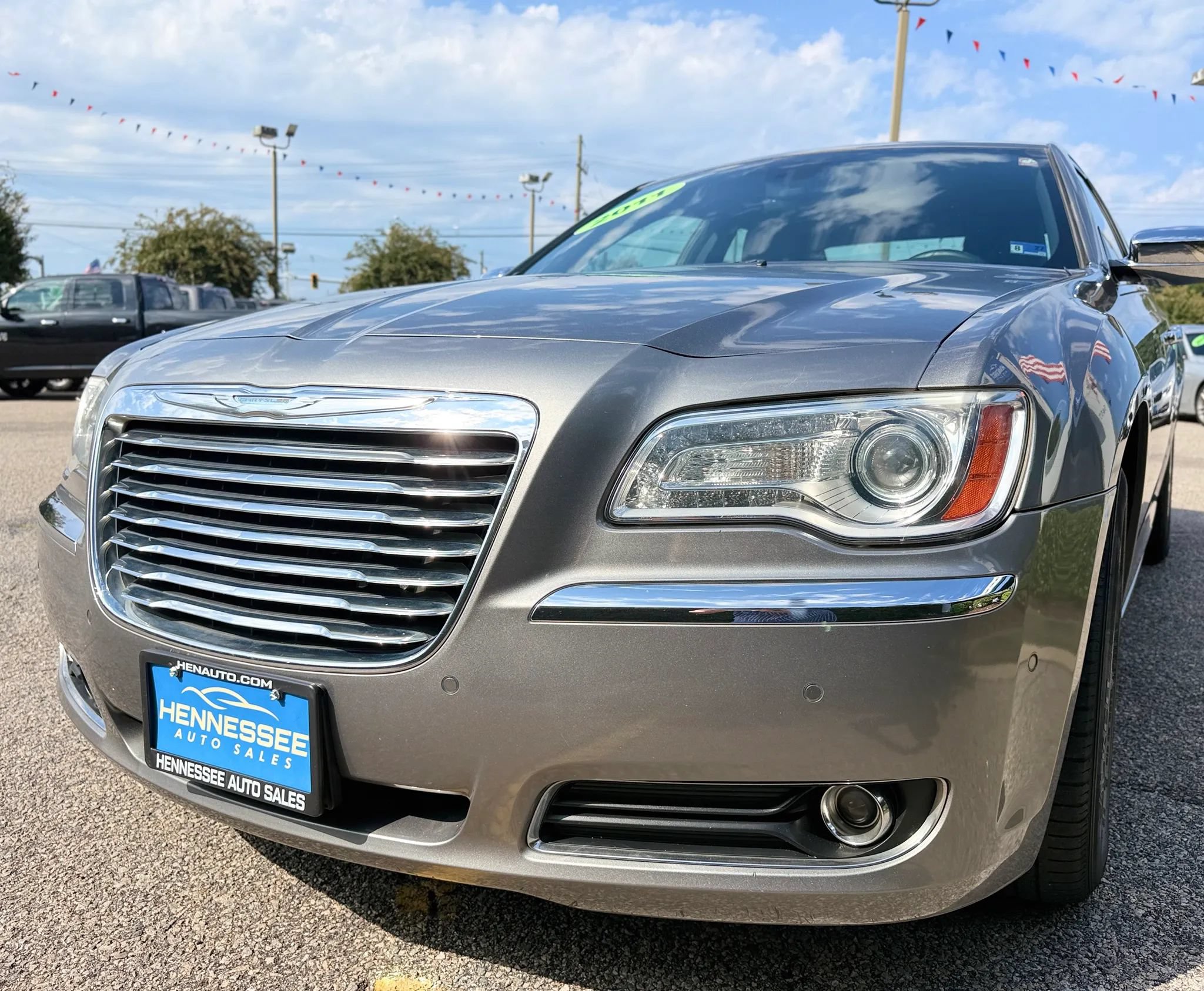 Used 2011 Chrysler 300 Limited RWD image 6