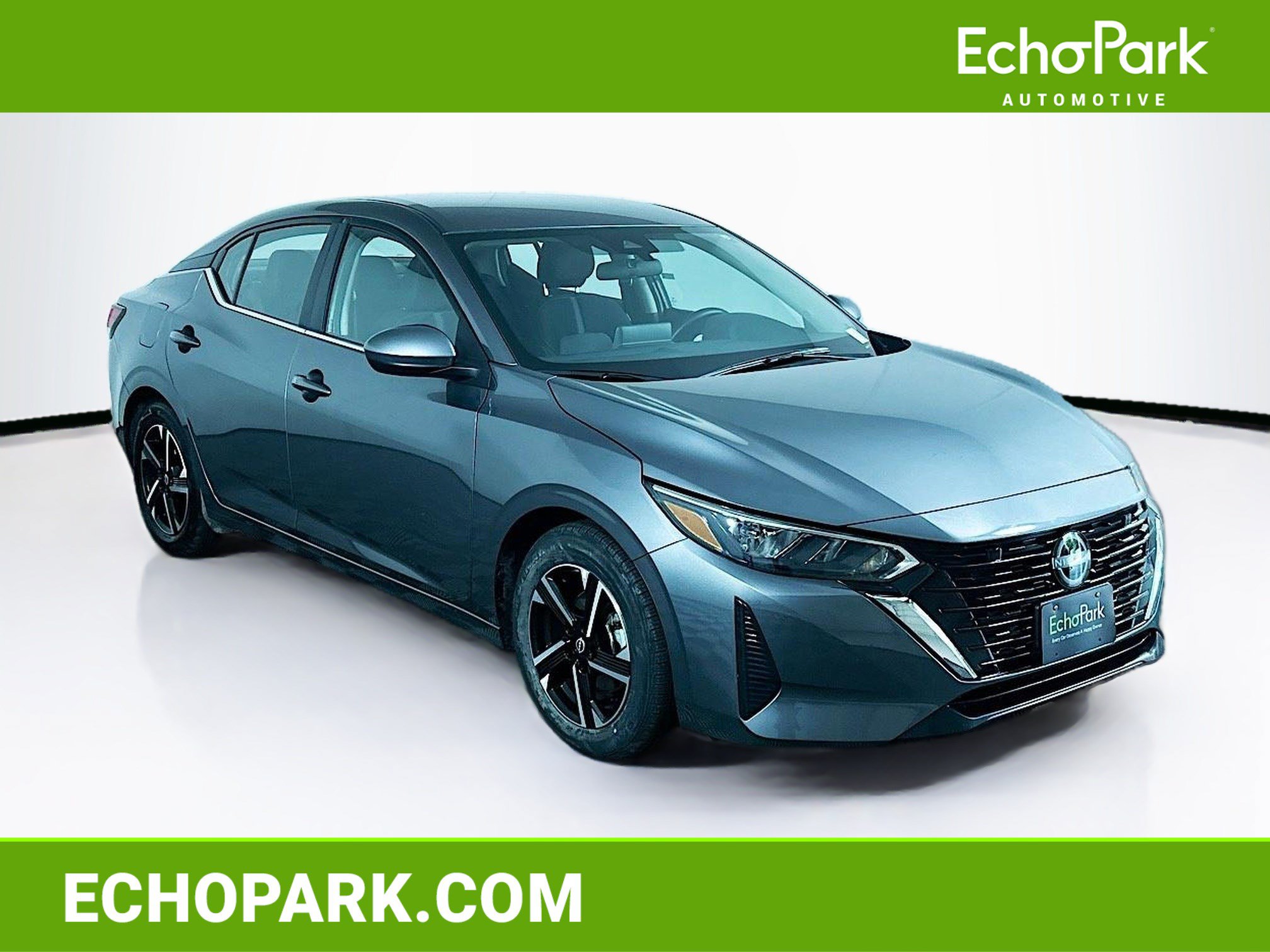 Used 2025 Nissan Sentra SV FWD image 1