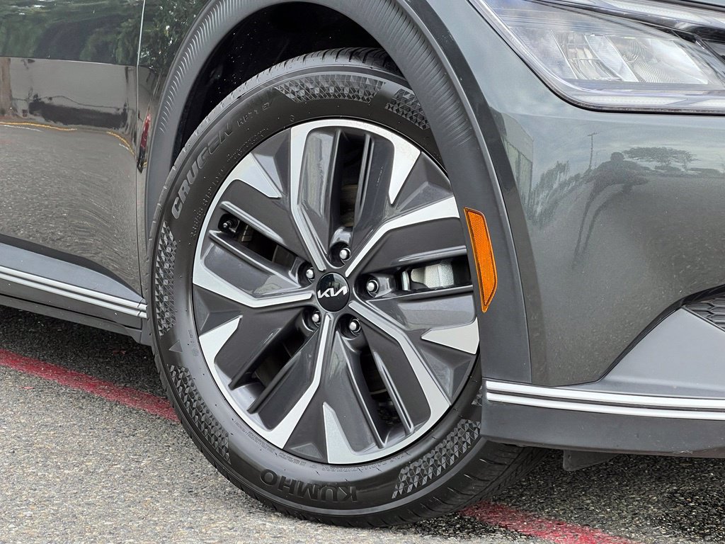Certified 2024 Kia EV6 Light RWD image 2