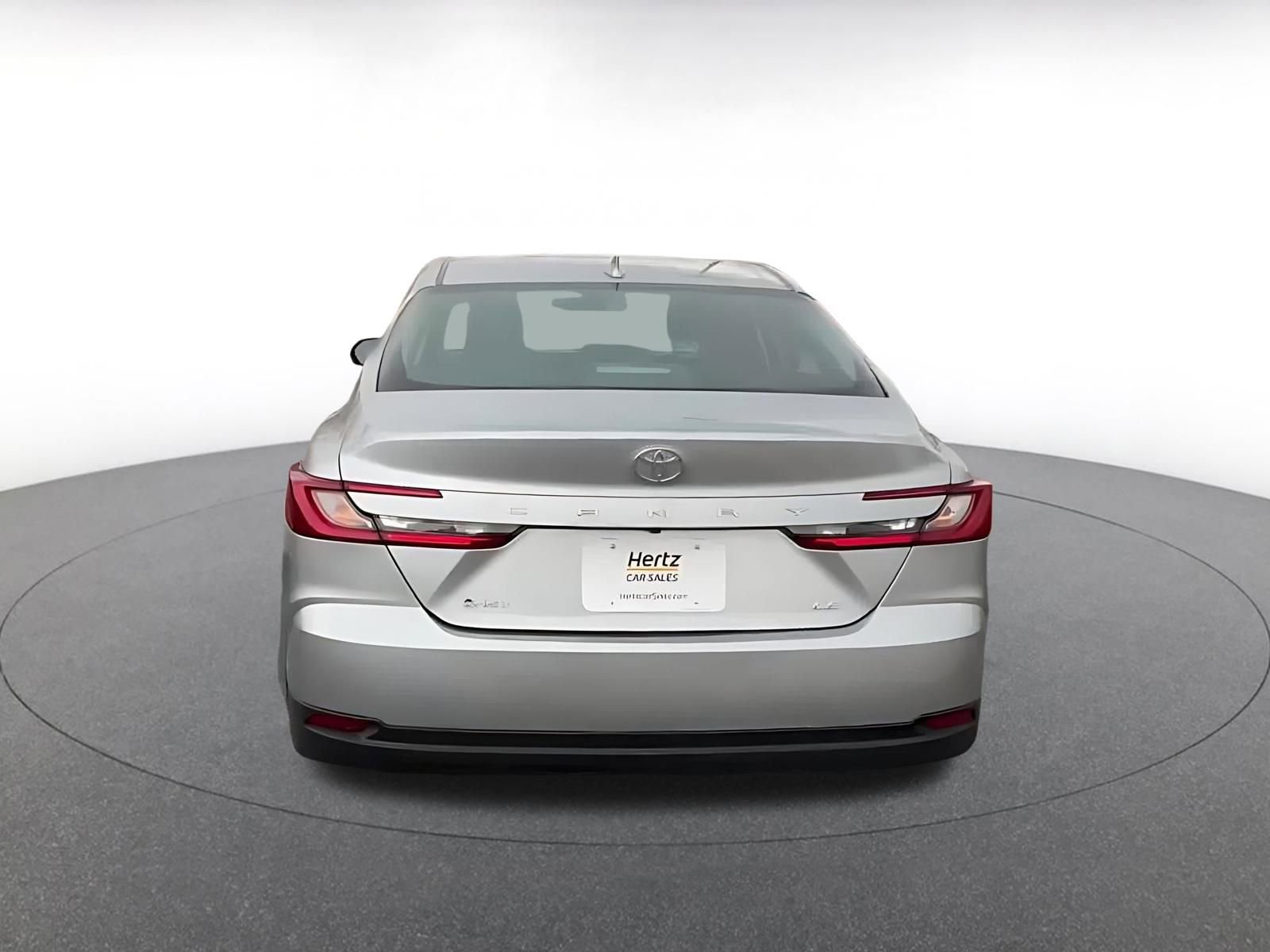 Used 2025 Toyota Camry LE image 12