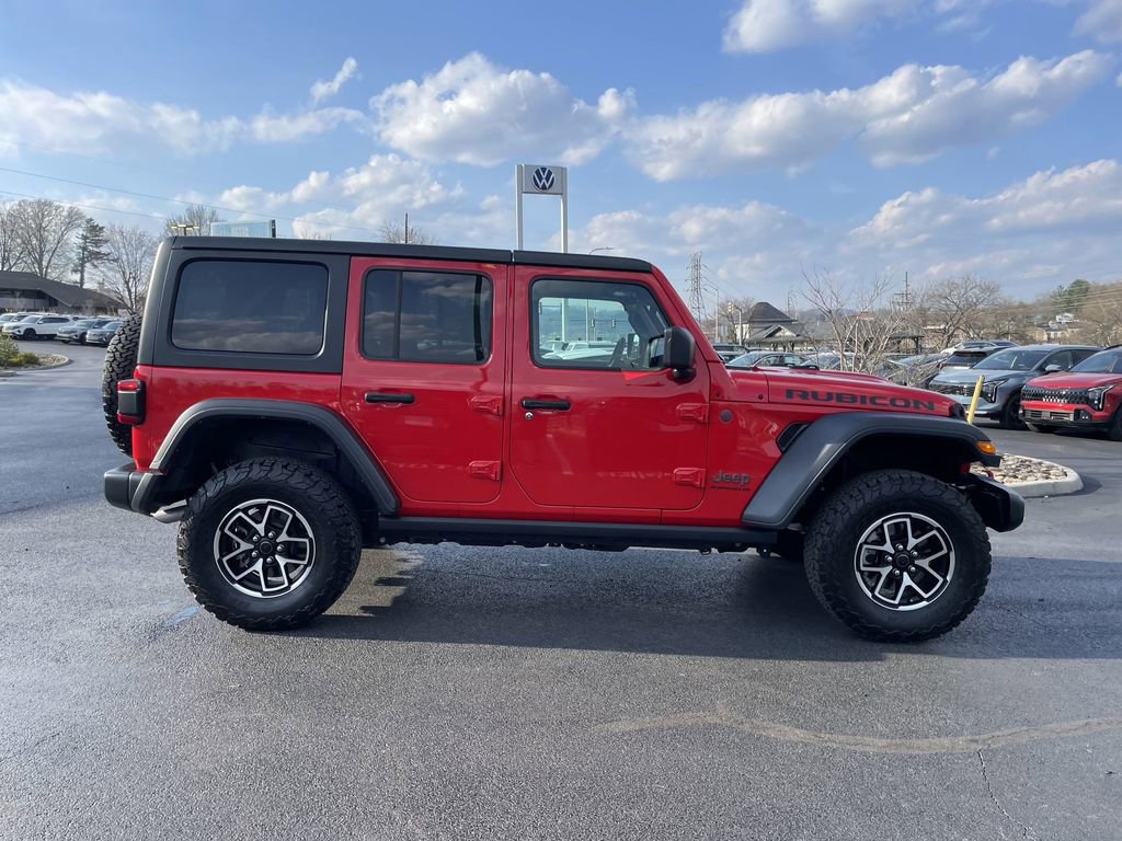 Used 2025 Jeep Wrangler Unlimited Rubicon image 4