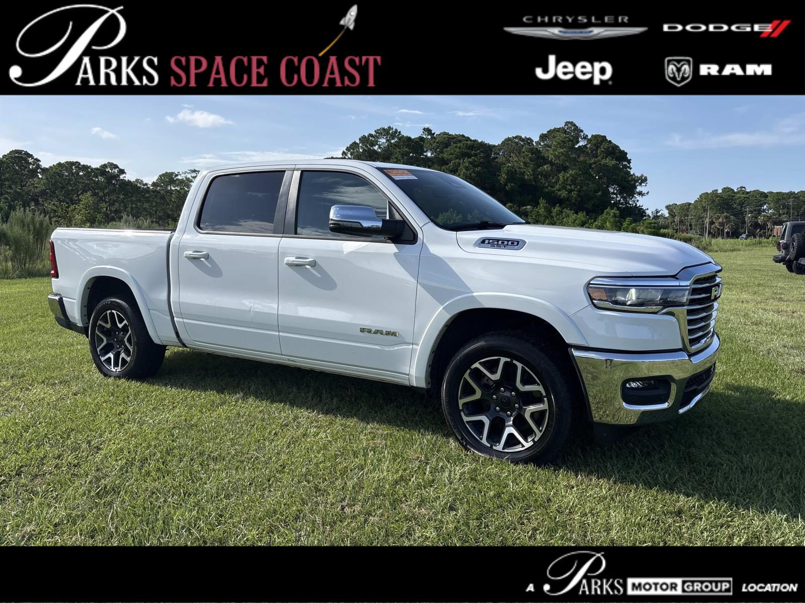Used 2025 RAM 1500 Laramie AWD/4WD image 1