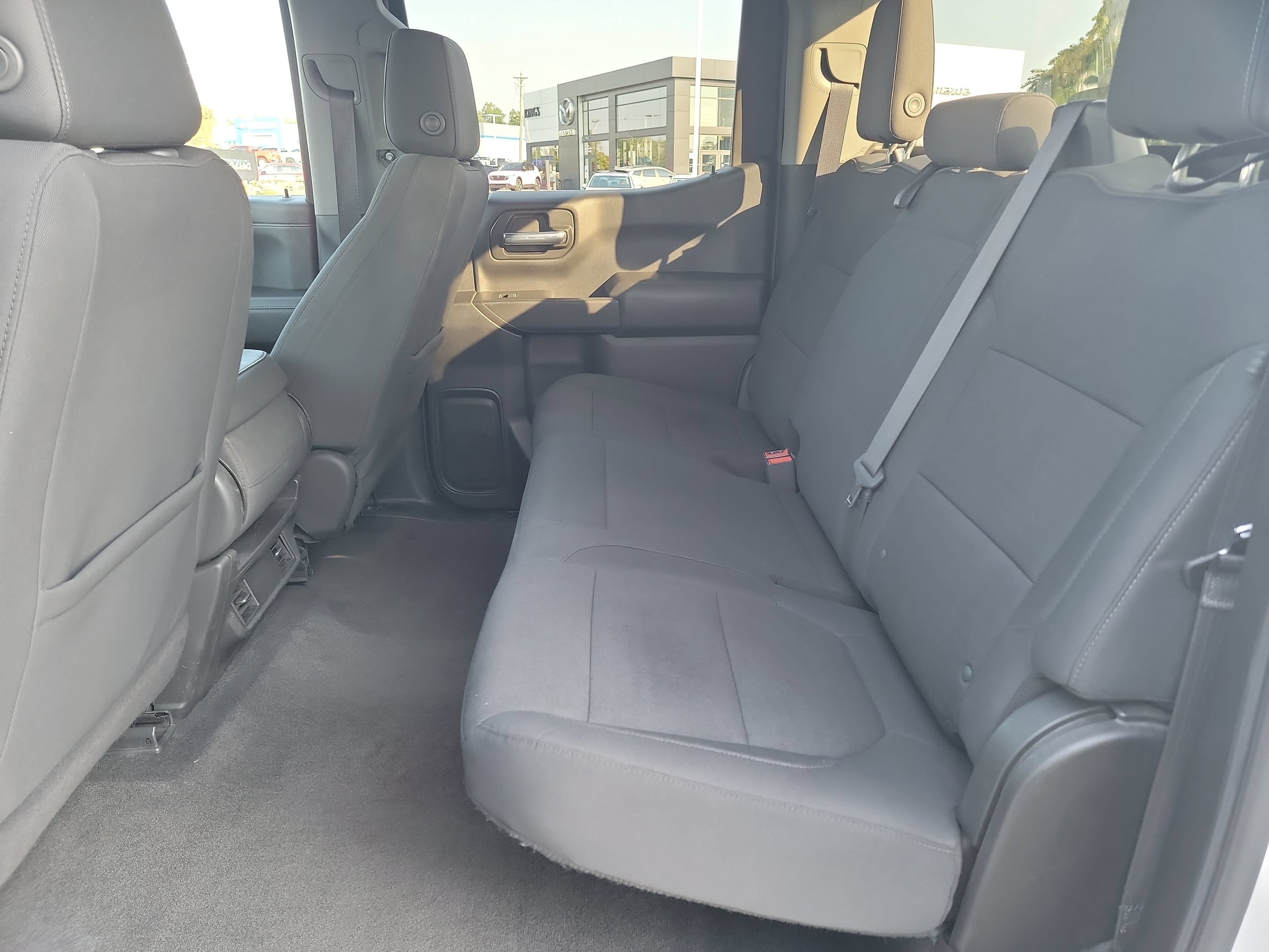 Used 2020 Chevrolet Silverado 1500 LT AWD/4WD image 27