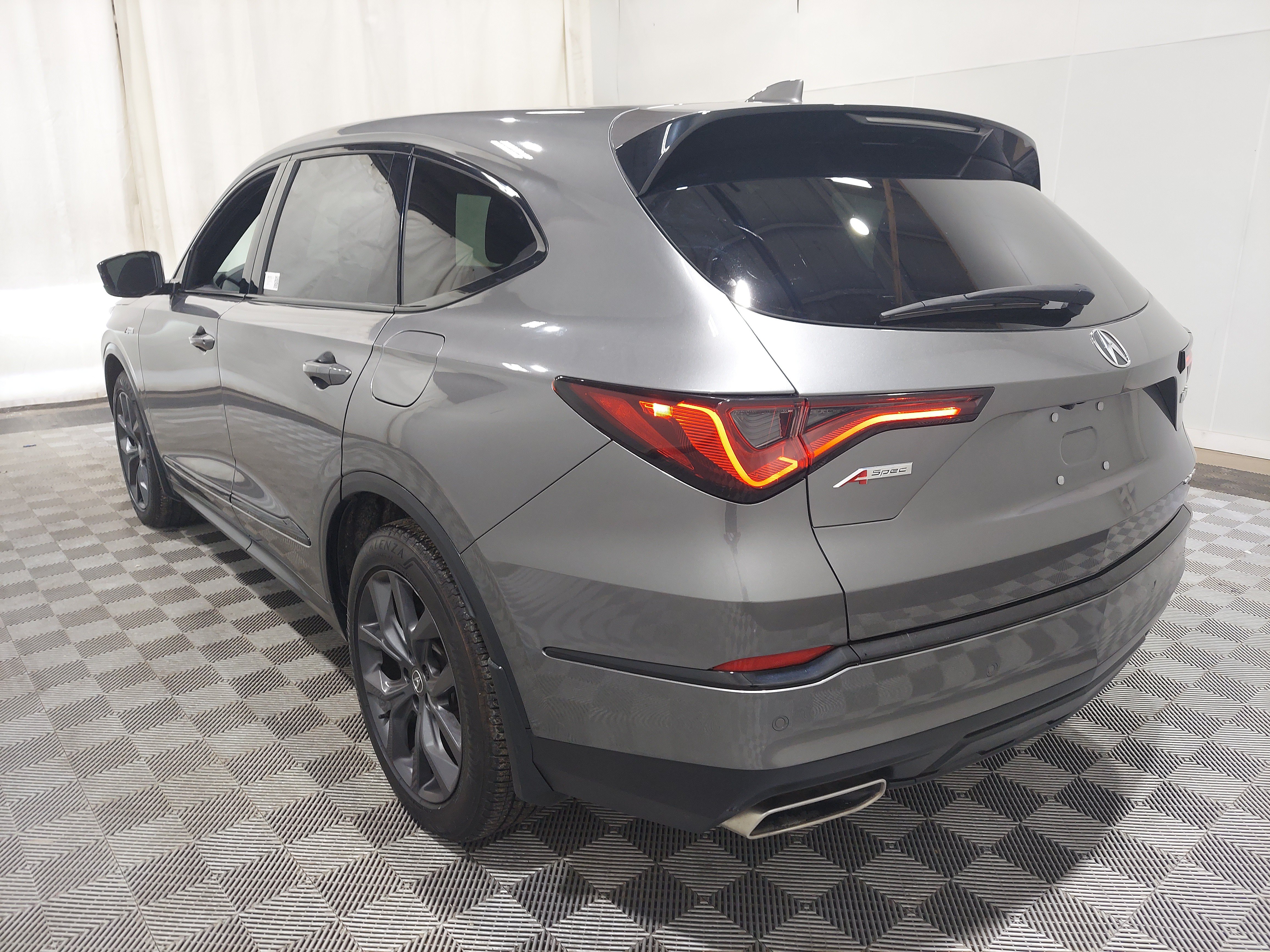 Used 2024 Acura MDX A-Spec AWD/4WD image 2