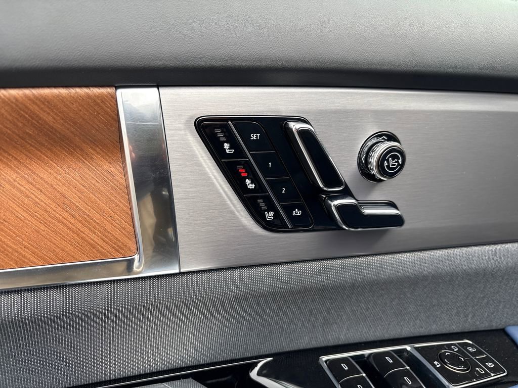 New 2026 Cadillac Vistiq Premium Luxury w/ LPO, Floor Liner Package image 15