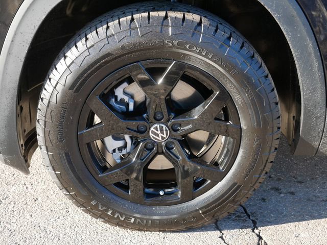 New 2026 Volkswagen Atlas Peak Edition image 5