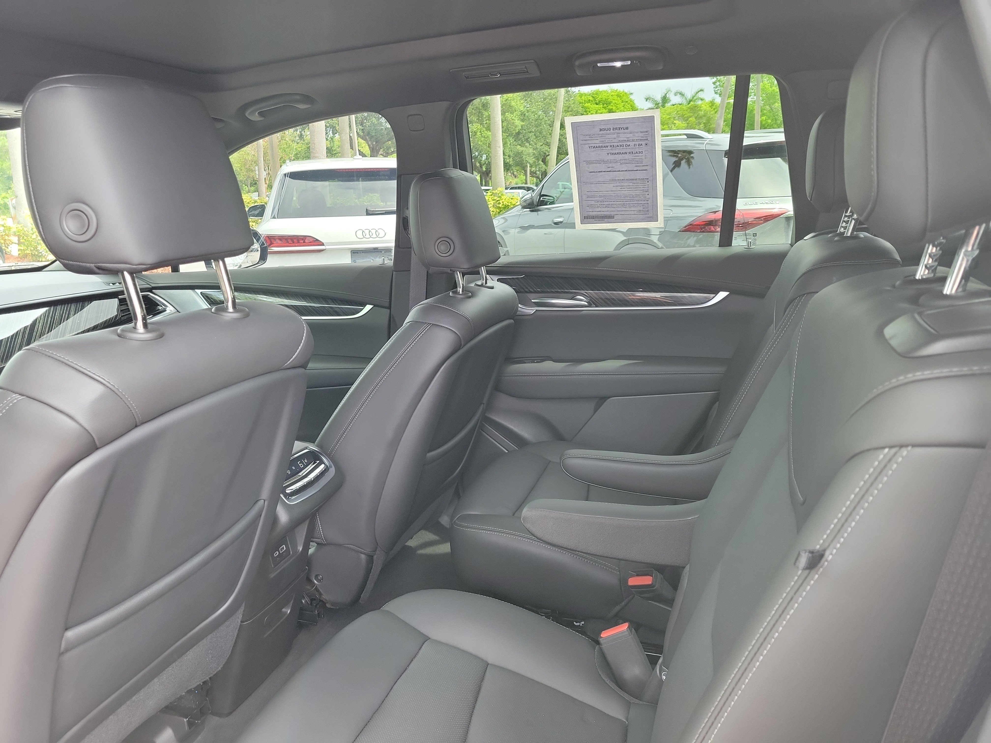 Used 2024 Cadillac XT6 Premium Luxury FWD image 12