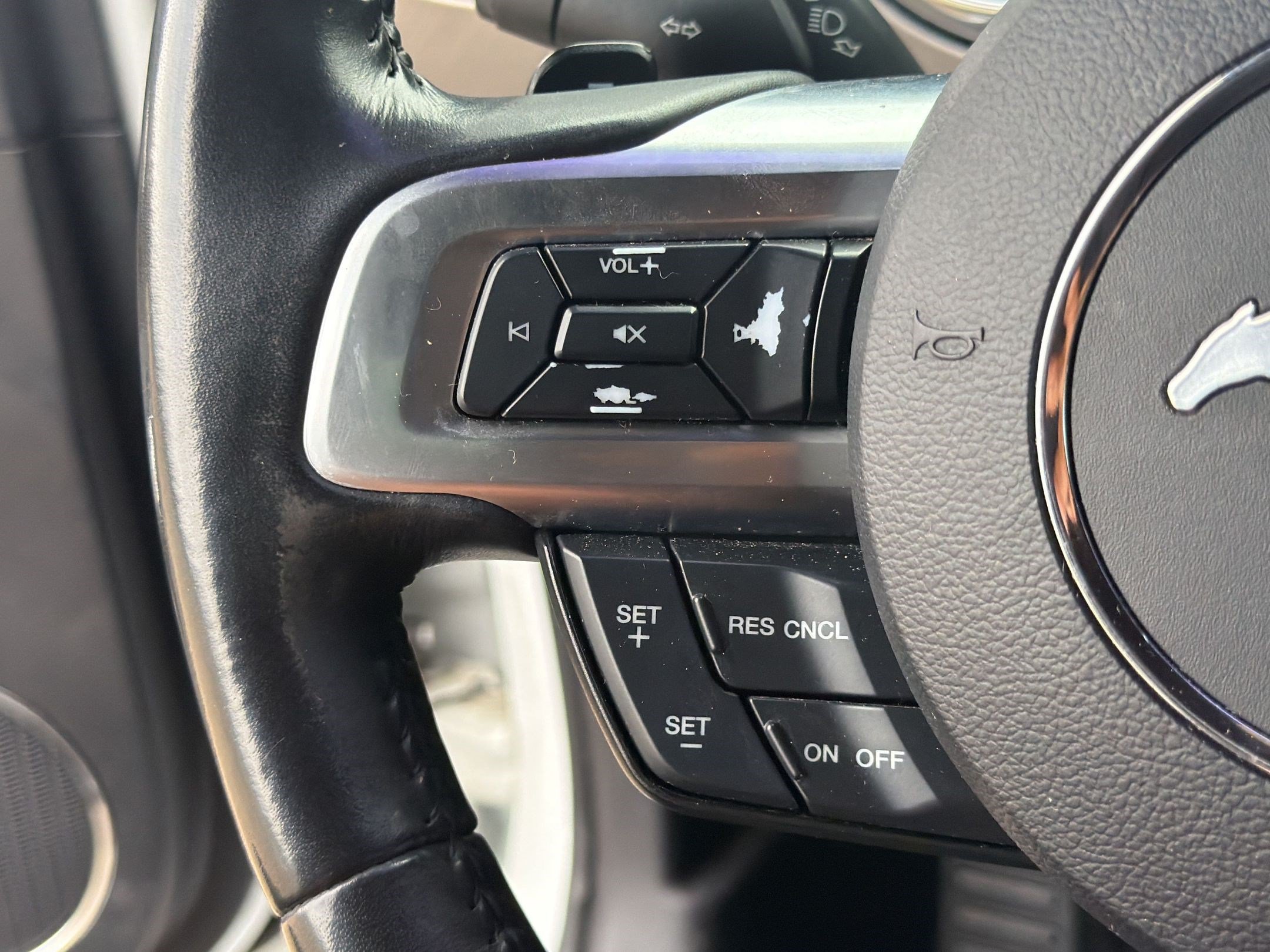 Used 2019 Ford Mustang Premium RWD image 17