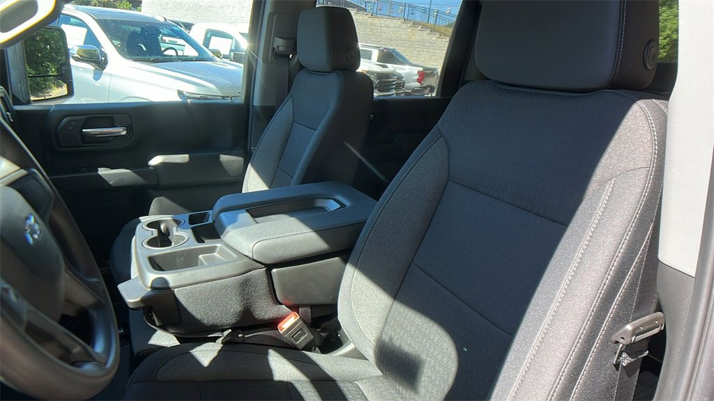New 2025 Chevrolet Silverado 2500 Custom w/ Custom Value Package image 15