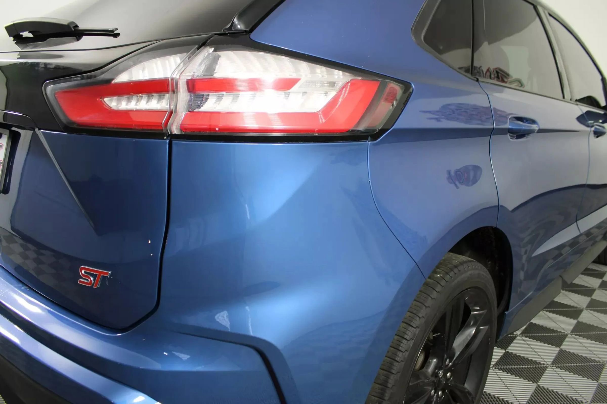 Used 2019 Ford Edge ST w/ Equipment Group 401A image 36