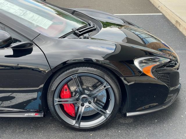 Used 2015 McLaren 650S Spider RWD image 19