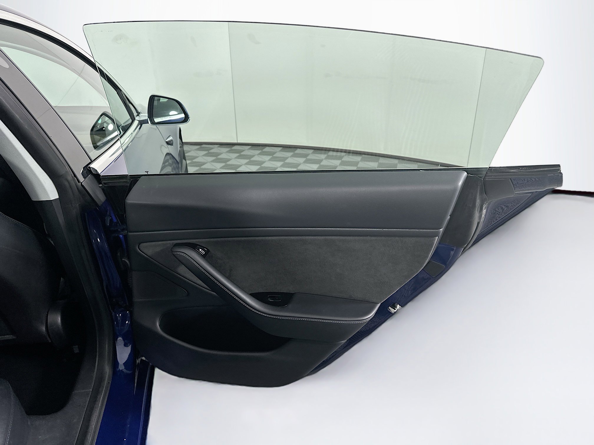 Used 2020 Tesla Model 3 Performance image 27