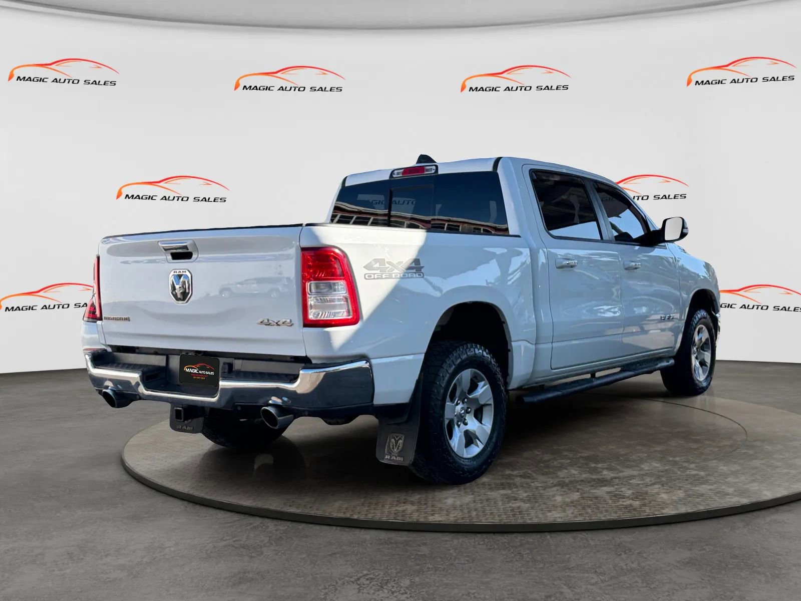 Used 2020 RAM 1500 Big Horn AWD/4WD image 10