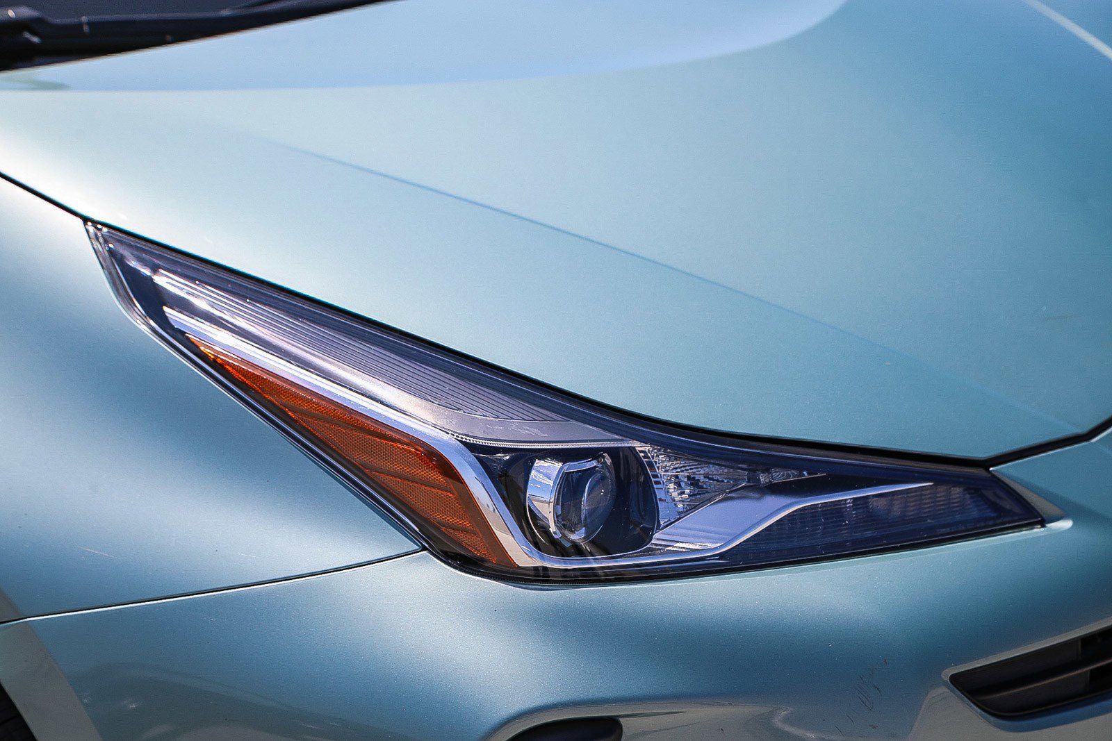 Used 2021 Toyota Prius L Eco FWD image 8