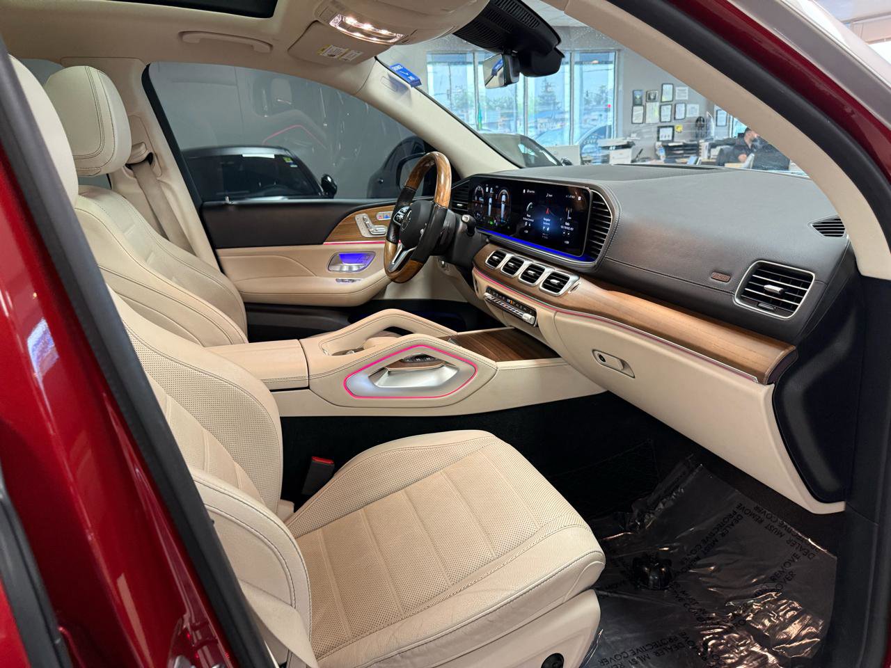Used 2021 Mercedes-Benz GLS 450 4MATIC image 25