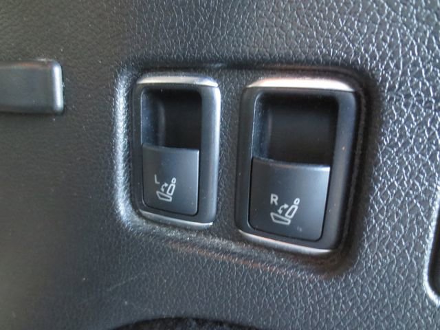 Used 2017 Mercedes-Benz GLS 450 4MATIC w/ Premium Package image 11