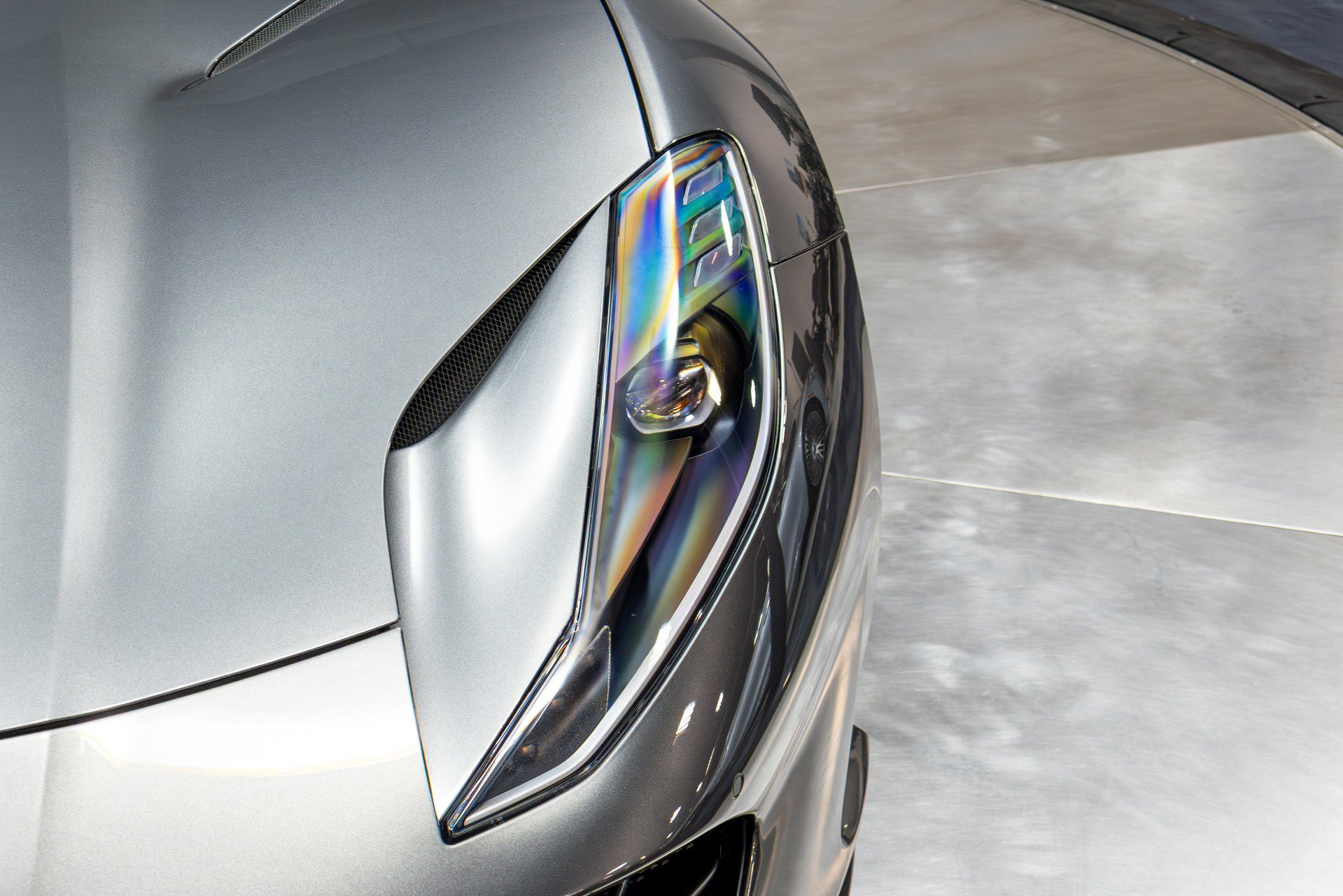 Used 2020 Ferrari 812 Superfast RWD image 46